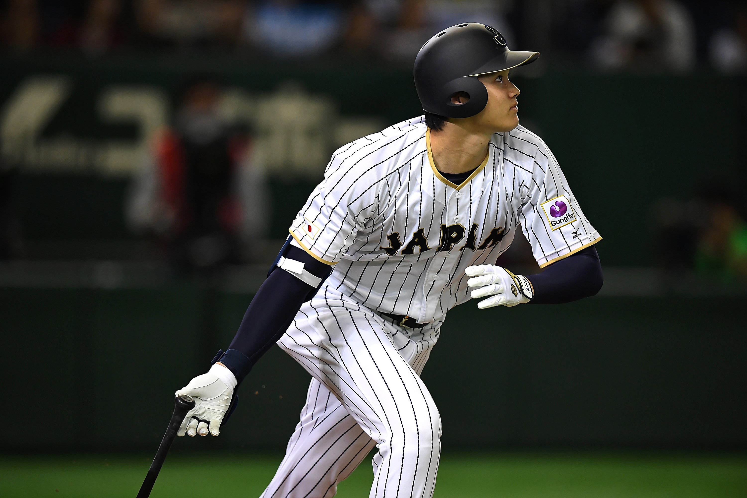 Shohei Ohtani, Ichiro Suzuki share special moment