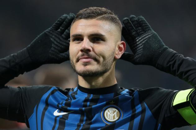 MILAN, ITALY - NOVEMBER 19:  Mauro Emanuel Icardi of FC Internazionale Milano celebrates his second goal during the Serie A match between FC Internazionale and Atalanta BC at Stadio Giuseppe Meazza on November 19, 2017 in Milan, Italy.  (Photo by Emilio Andreoli/Getty Images)