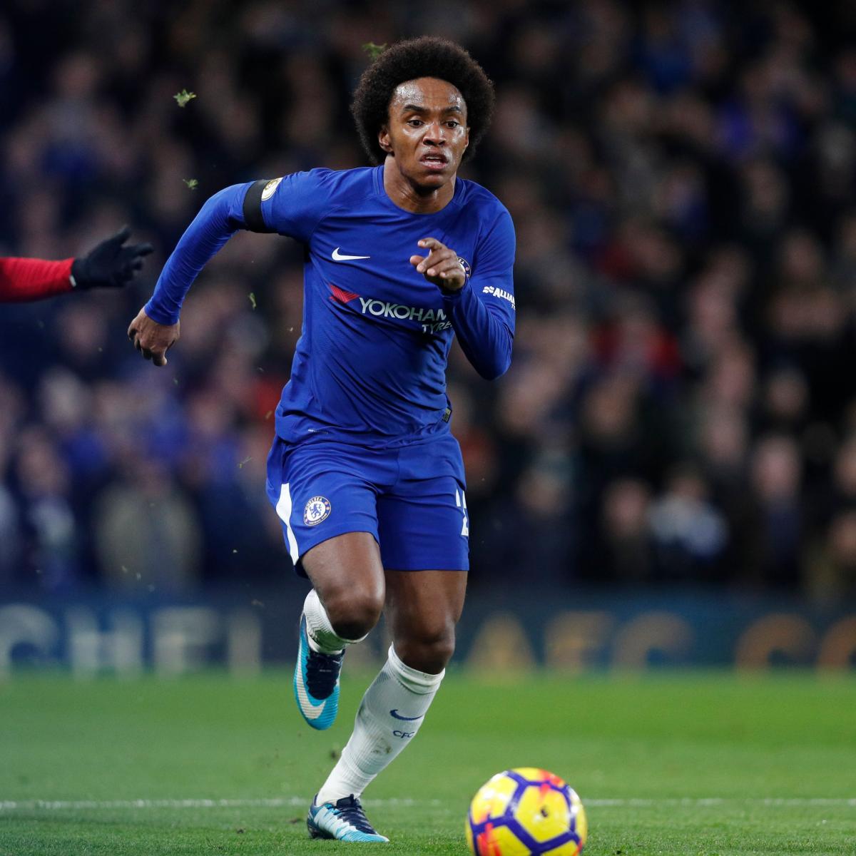 Chelsea Transfer News: Antonio Conte Talks Willian Amid Barcelona Rumours