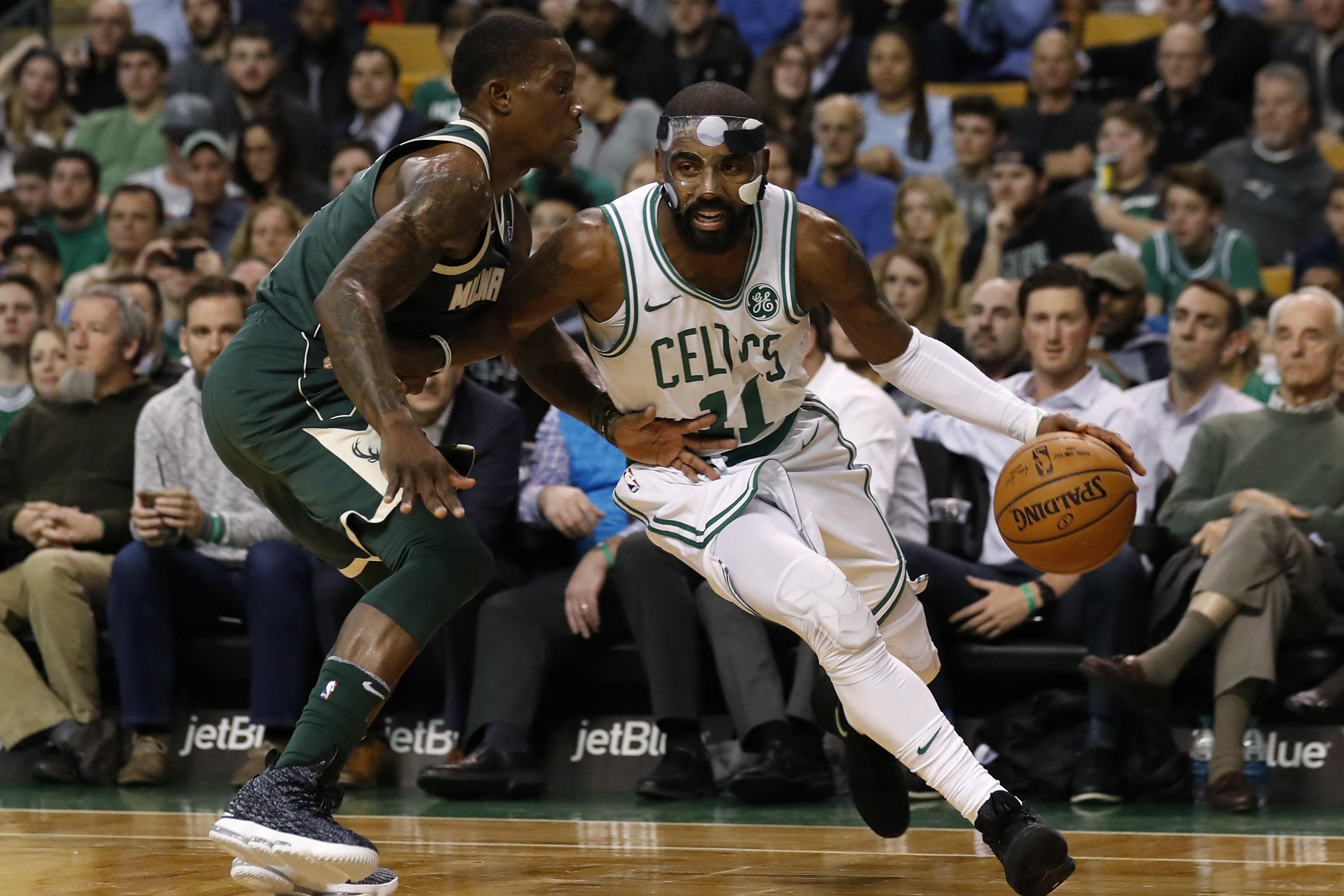 Giannis Antetokounmpo posterizes Thon Maker as Milwaukee Bucks