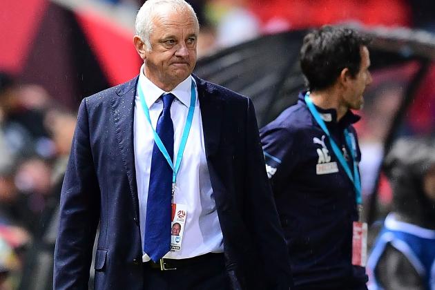 ADELAIDE, AUSTRALIA - DECEMBER 01:  Graham Arnold coach of Sydney FC during the round nine A-League match between the Adelaide 36ers and the Sydney Kings at Coopers Stadium on December 1, 2017 in Adelaide, Australia.  (Photo by Mark Brake/Getty Images)