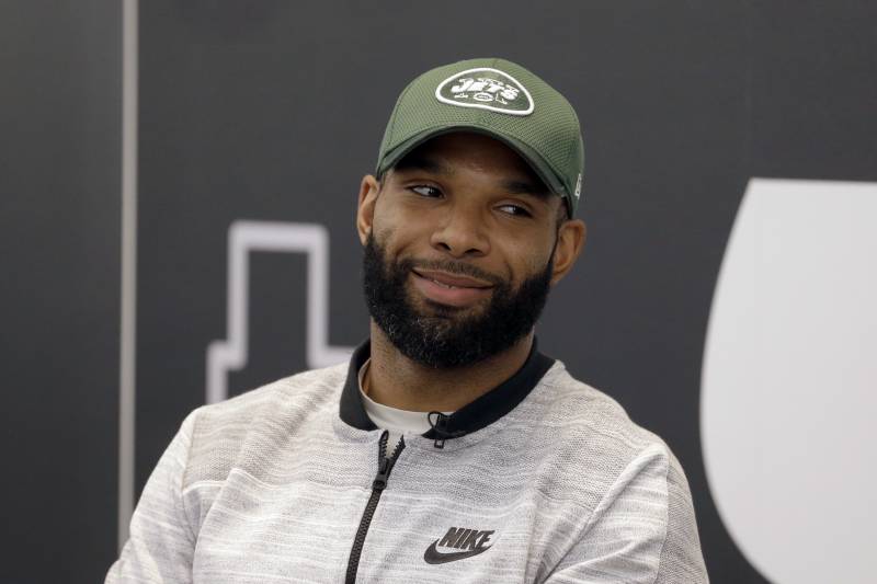 New York Jets Matt Forte takes questions from fans as part a of fan forum during a NFL football training camp in Florham Park, N.J., Monday, July 31, 2017. (AP Photo/Seth Wenig)