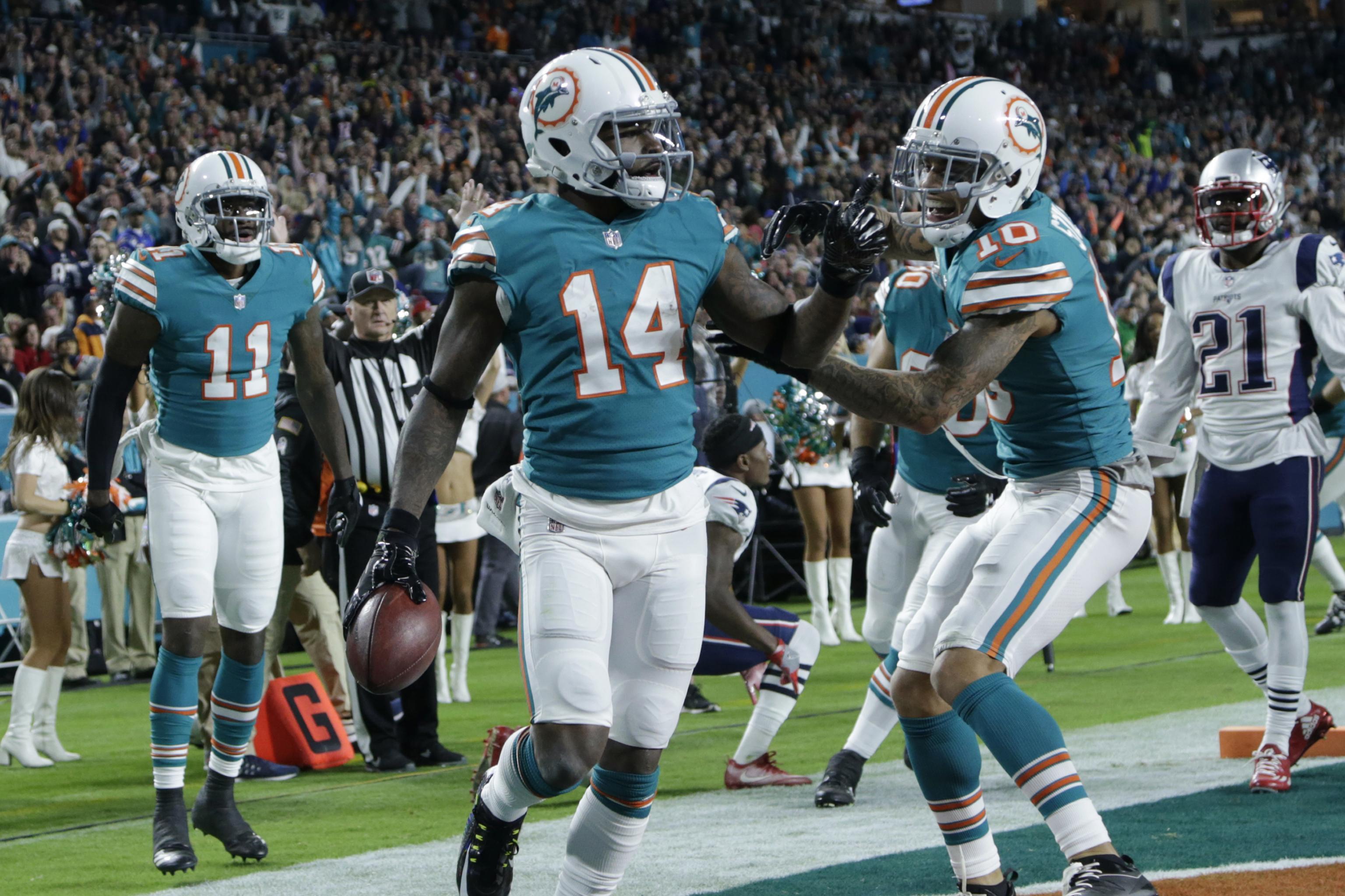 New England Patriots 20-27 Miami Dolphins: Tom Brady has off night, NFL  News