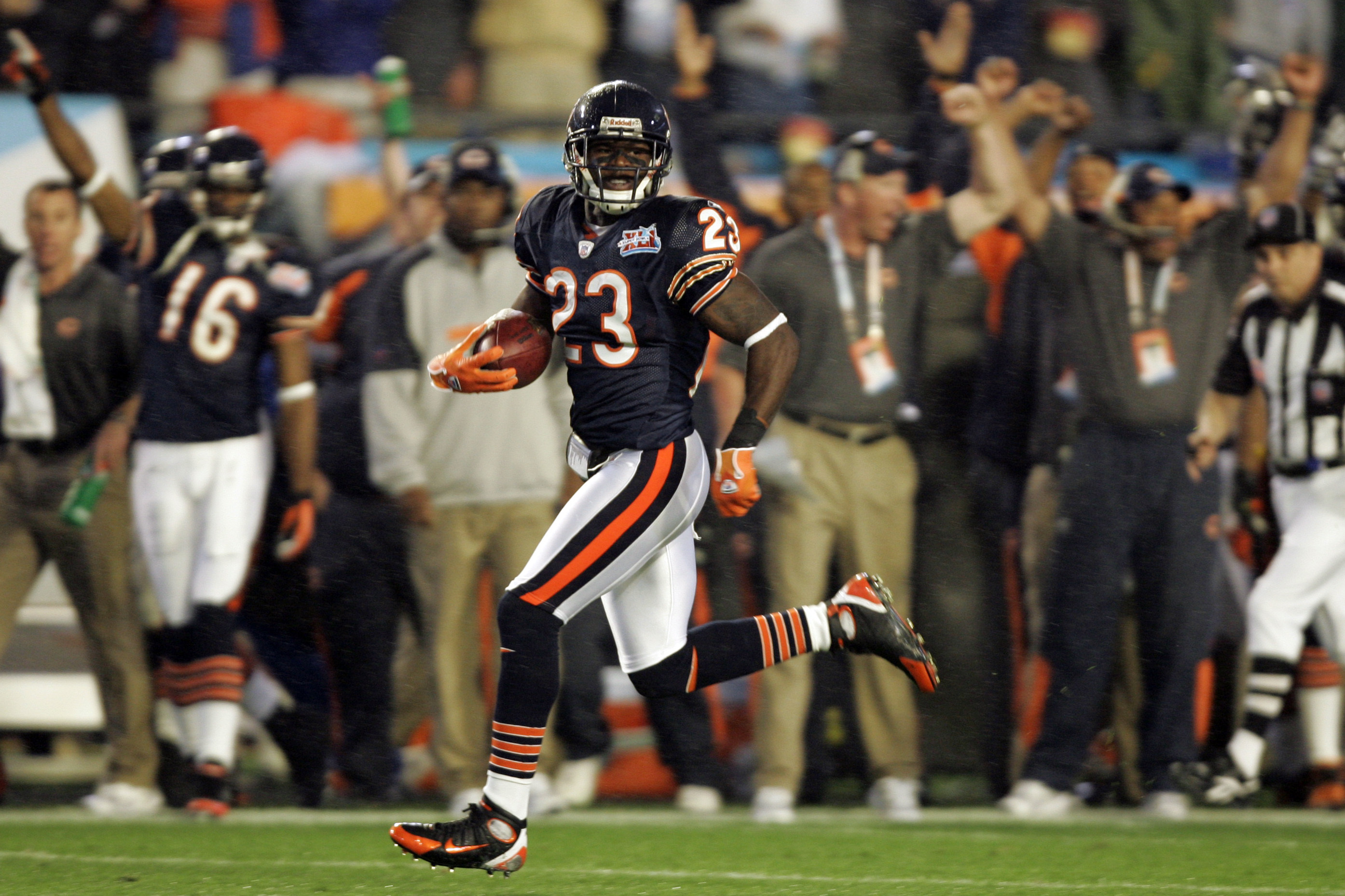 Devin Hester Announces Retirement from NFL After 11-Year Career
