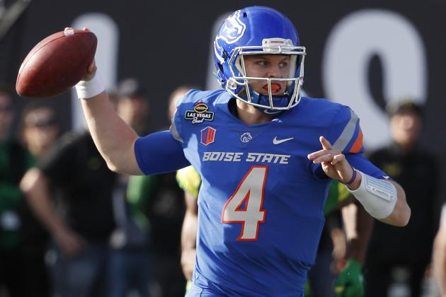 Boise State quarterback Brett Rypien attempts a pass against Oregon during the first half of the Las Vegas Bowl NCAA college football game Saturday, Dec. 16, 2017, in Las Vegas. (AP Photo/John Locher)