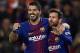 BARCELONA, SPAIN - DECEMBER 17: Luis Suarez of Barcelona celebrates scoring his team's third goal with his teammate Lionel Messi (R) during the La Liga match between Barcelona and Deportivo de La Coruna at Camp Nou on December 17, 2017 in Barcelona, Spain. (Photo by Manuel Queimadelos Alonso/Getty Images)
