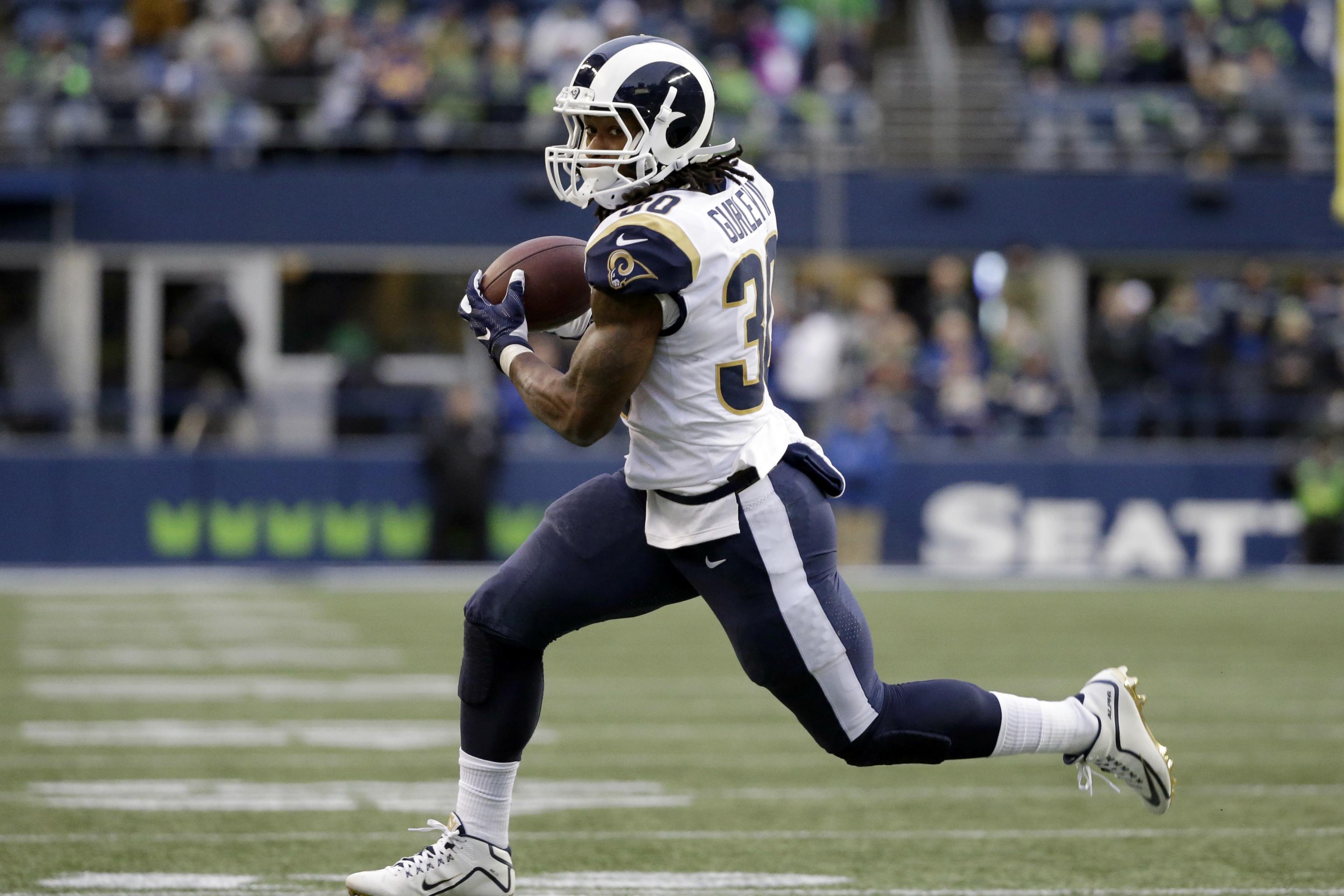 Los Angeles, CA, USA. 11th Nov, 2018. Los Angeles Rams running back Todd  Gurley (30) during the NFL Seattle Seahawks vs Los Angeles Rams at the Los  Angeles Memorial Coliseum in Los