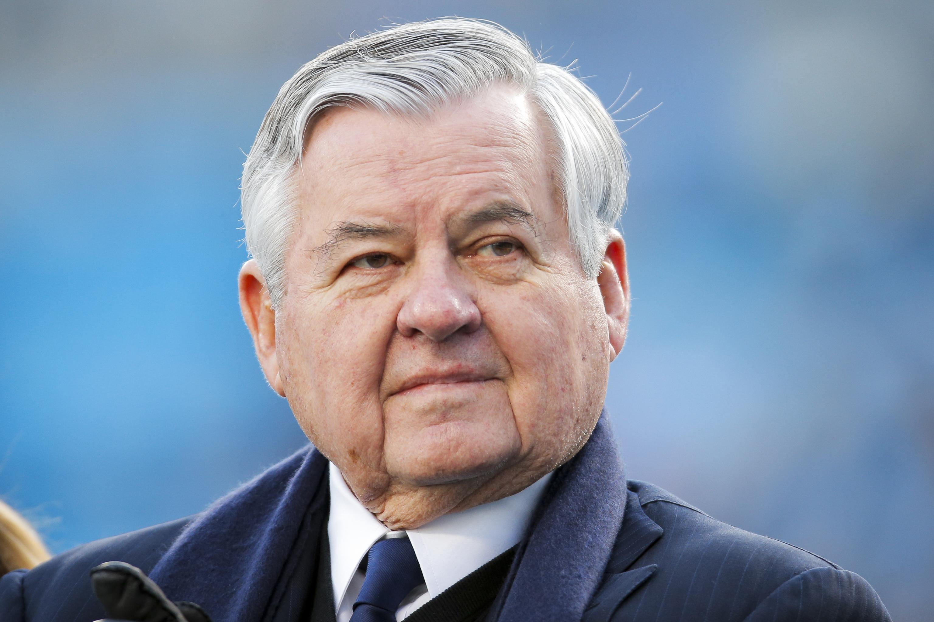 Jerry Richardson Will Sell The Carolina Panthers After 2017 Season