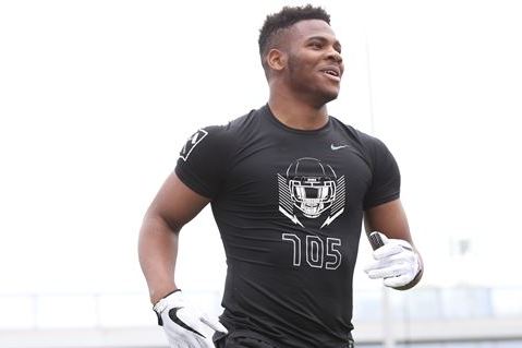 Micah Parsons' Bulk and Official Position Swap Is Good News for