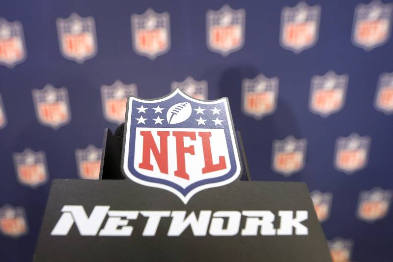 800px x 533px - NFL Network's David Eaton Resigns After Tweets with Porn ...