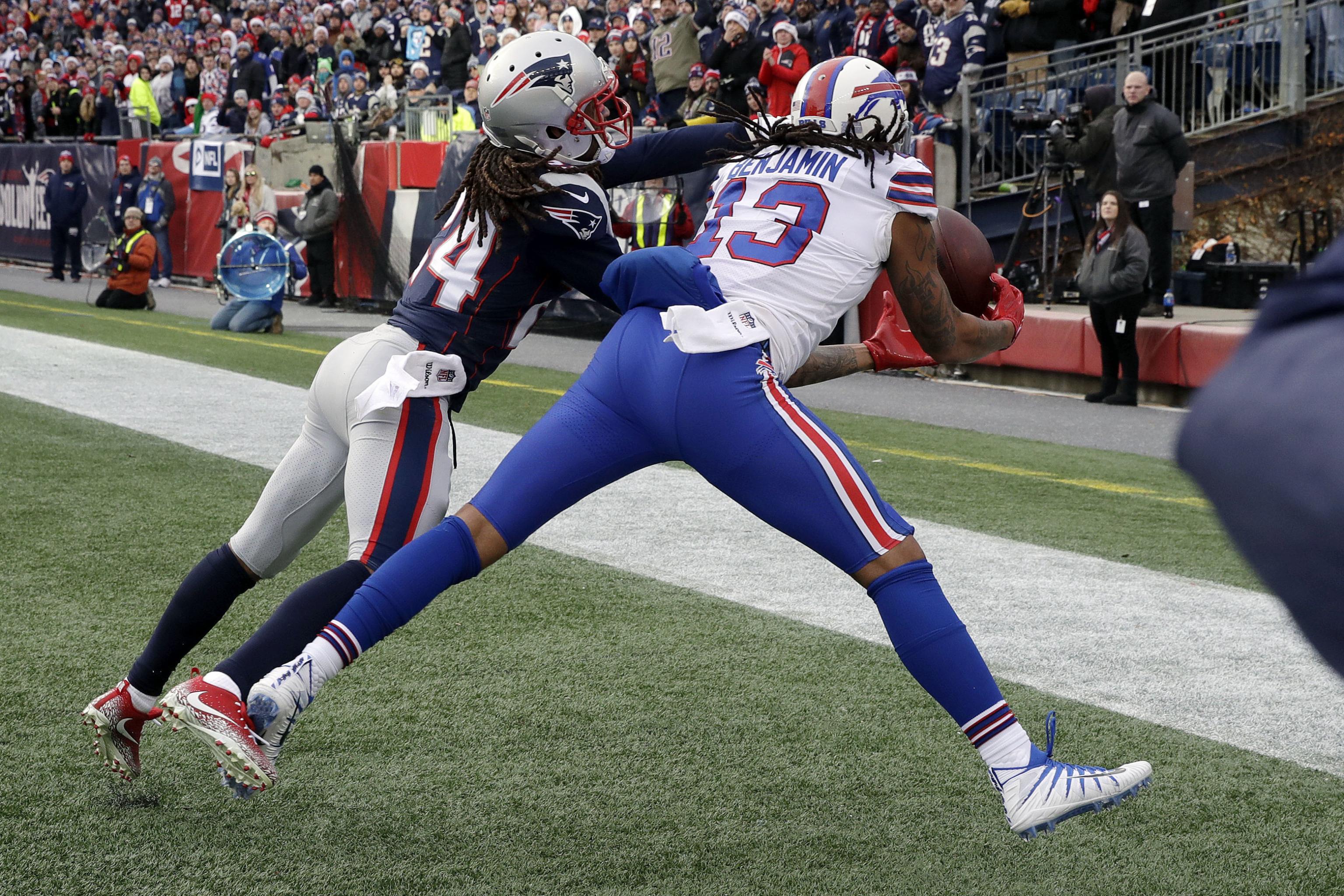 Here's the ref's explanation for the controversial replay in Patriots-Bills  game - The Boston Globe