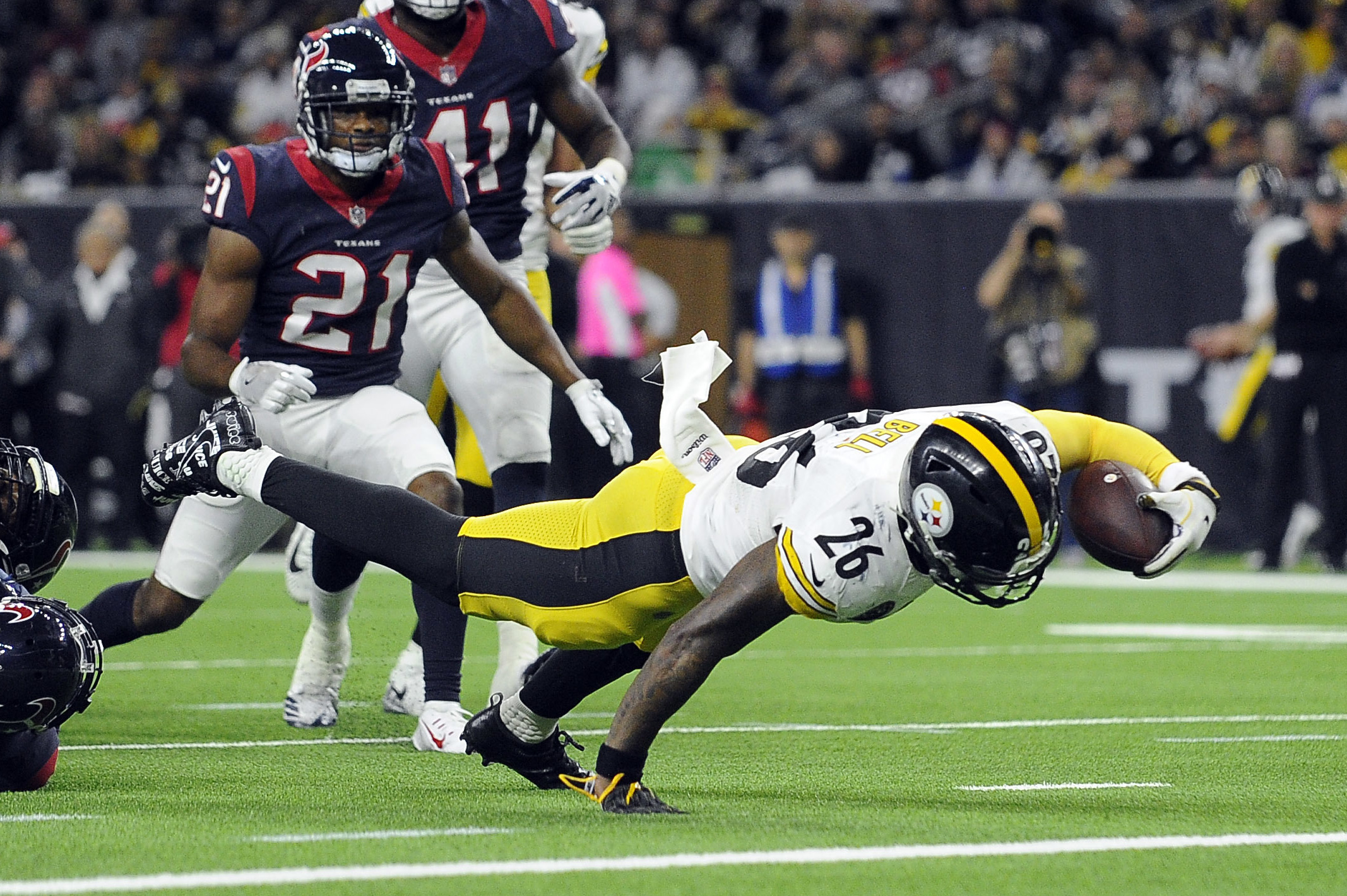 Steelers rule out Antonio Brown for Christmas game against Texans 