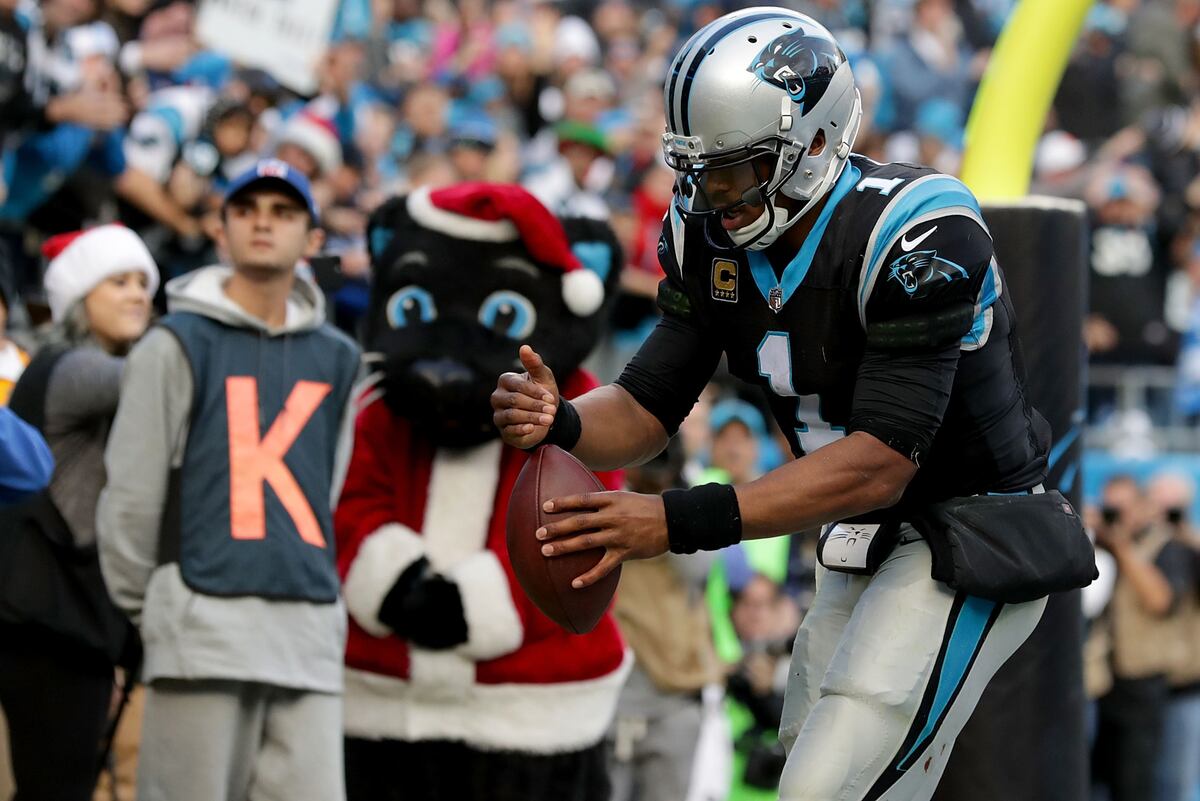 Panthers' Cam Newton Dives for GameWinning Touchdown vs. Buccaneers