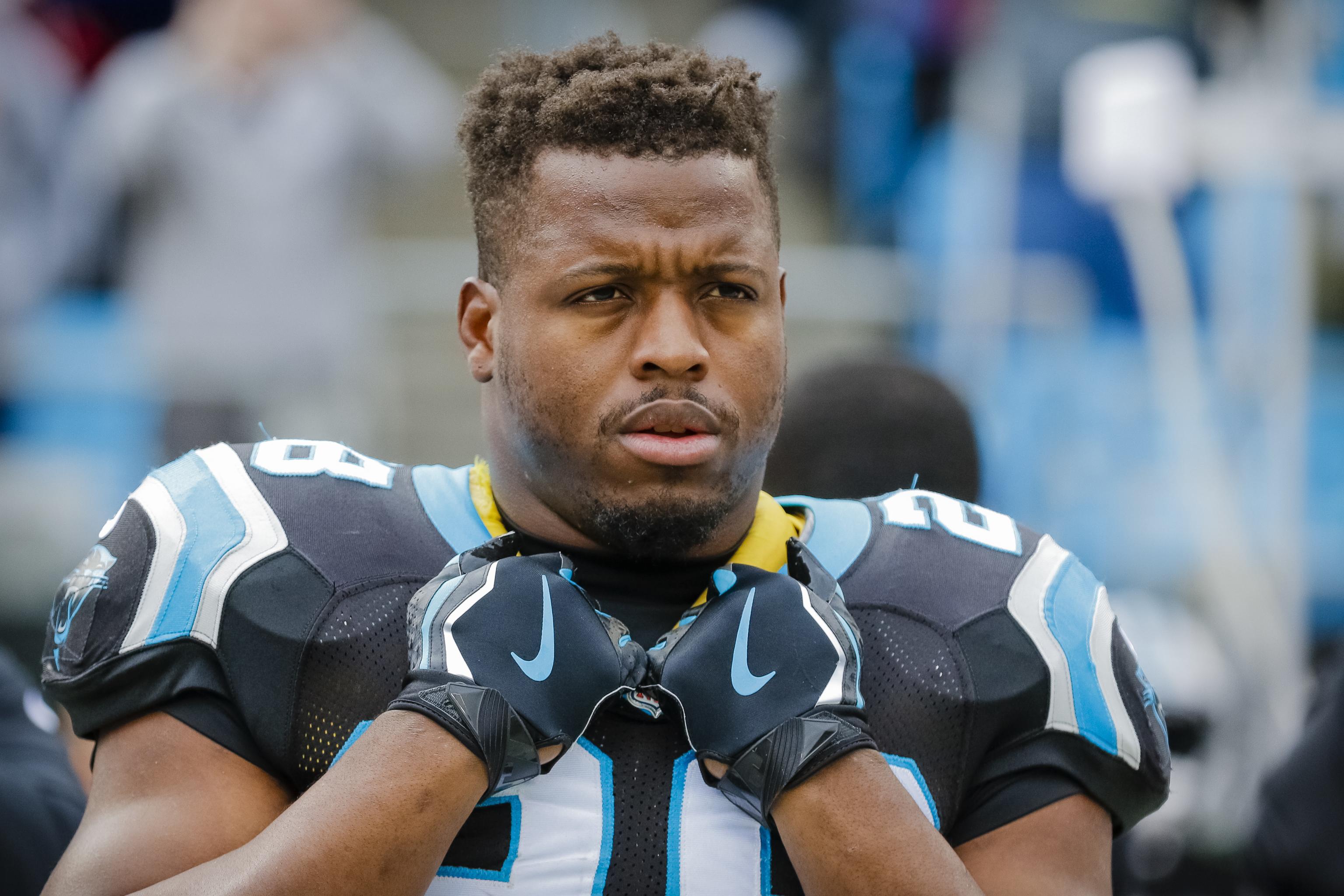 Report: Jonathan Stewart Expected to Sign with Giants After