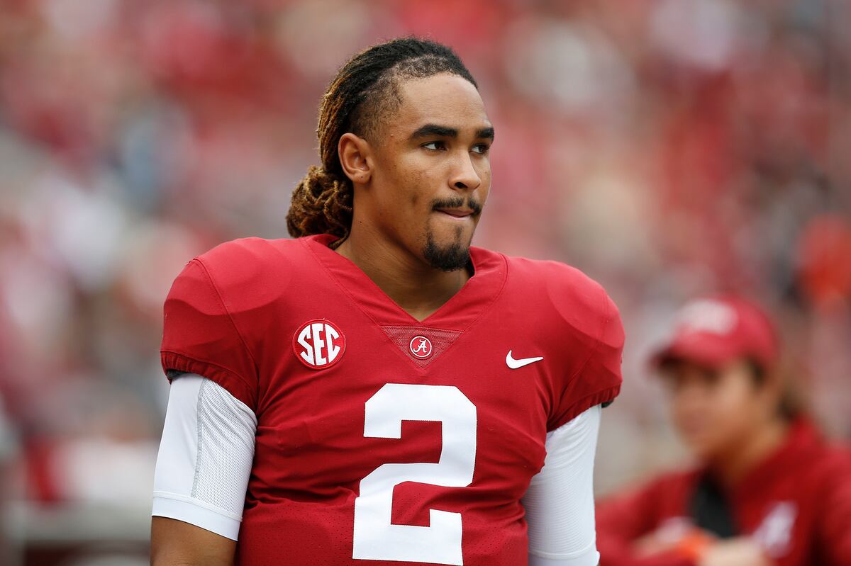 Deshaun Watson Told Jalen Hurts to 'Be Fearless' After ...