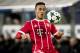 BRUSSELS, BELGIUM - NOVEMBER 22: Thiago Alcantara of FC Bayern Muenchen controls the ball during the UEFA Champions League group B match between RSC Anderlecht and Bayern Muenchen at Constant Vanden Stock Stadium on November 22, 2017 in Brussels, Belgium. (Photo by Boris Streubel/Getty Images)