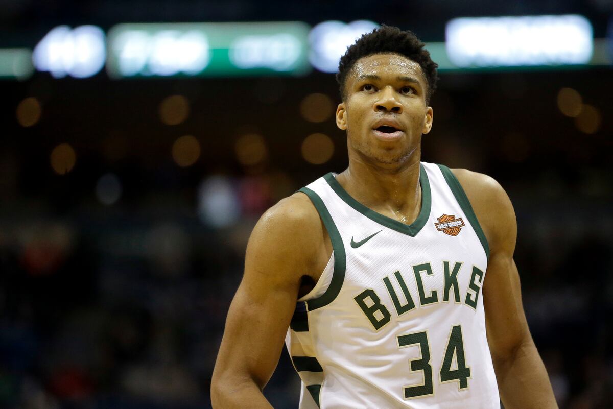giannis antetokounmpo lebron