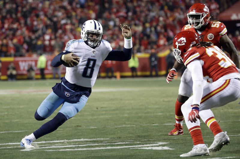 Titans hold off Chiefs in comeback win (bleacherreport.com)