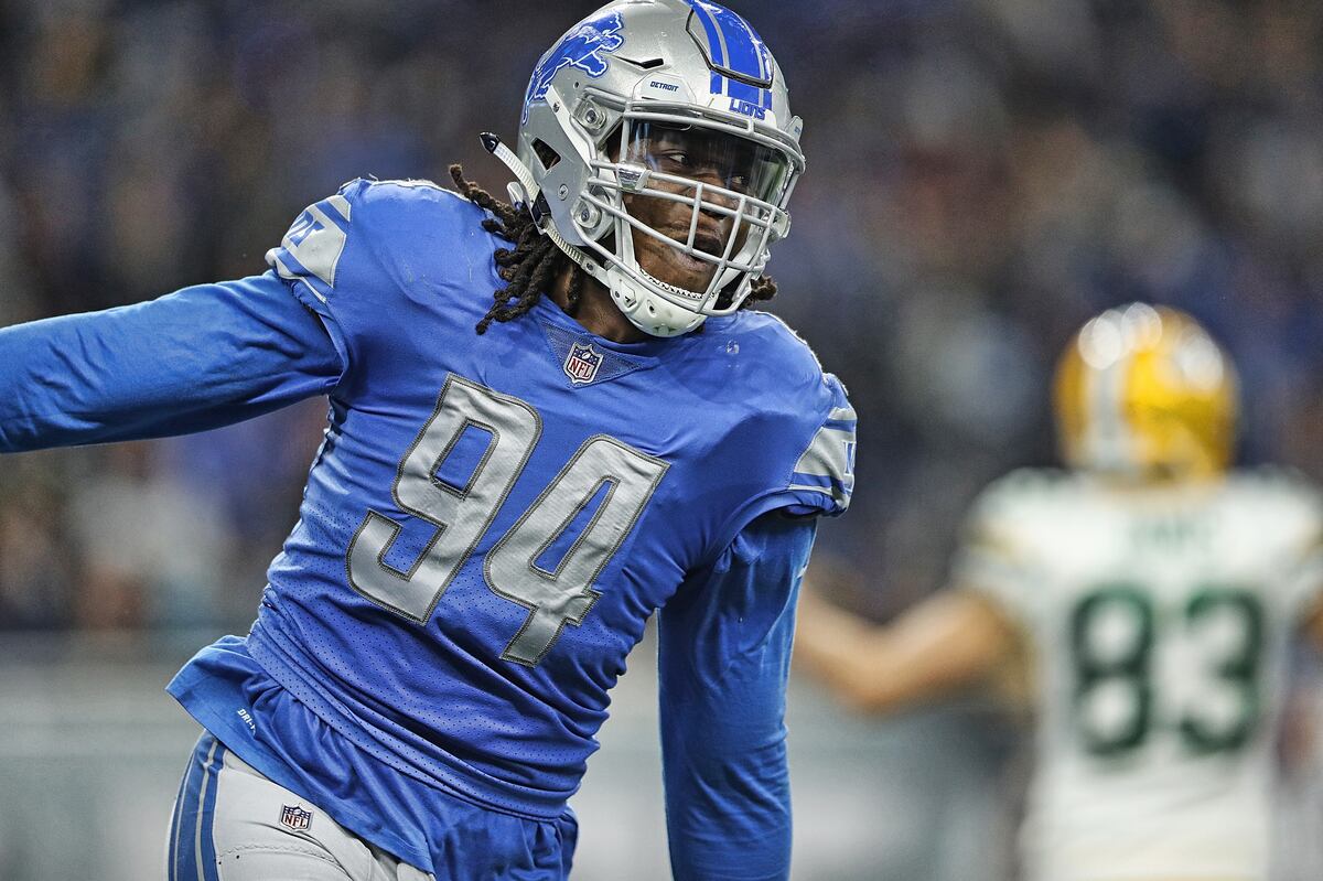Ezekiel Ansah Receives Franchise Tag from Lions | News, Scores