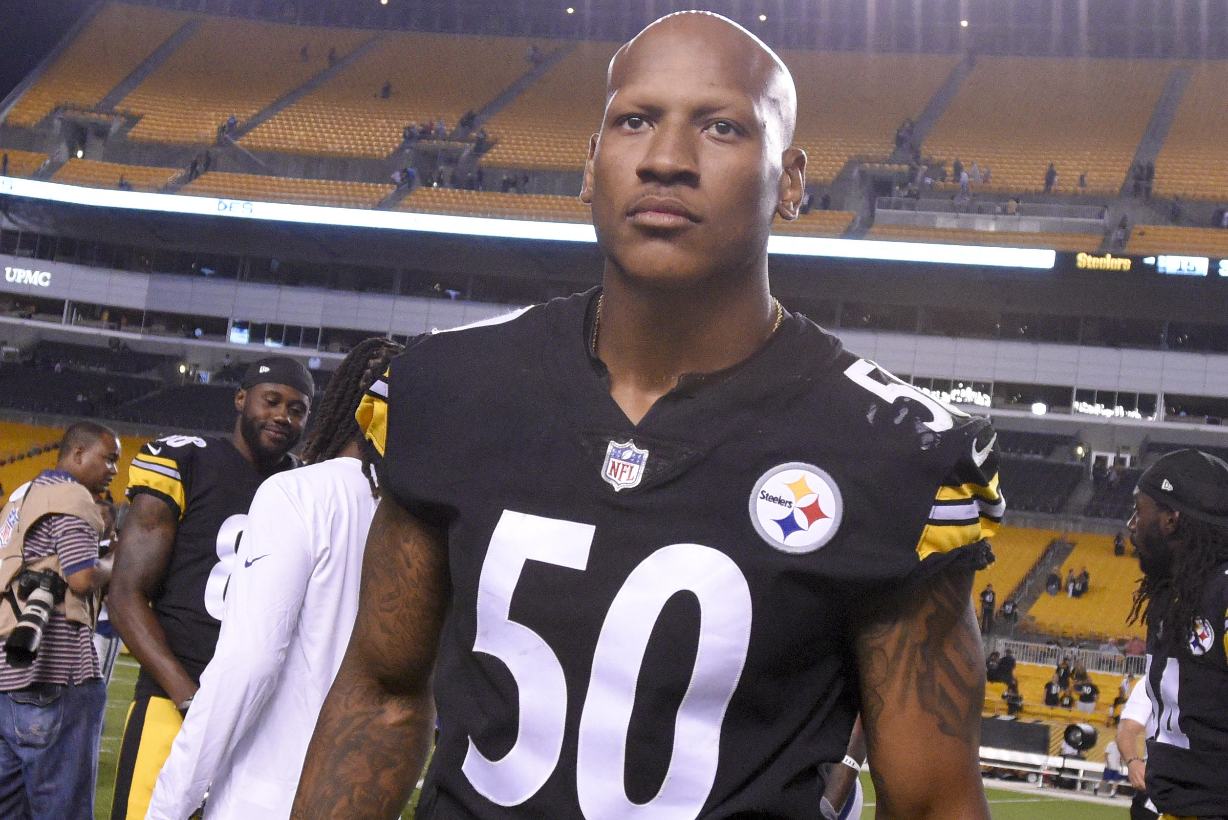 Injured Ryan Shazier attends Steelers practice