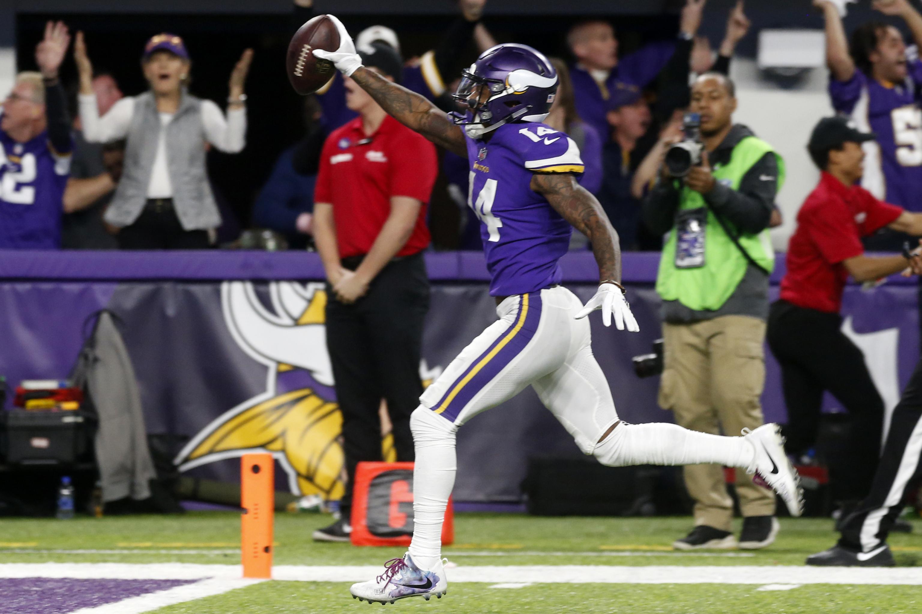 Vikings players stay up late to watch Stefon Diggs' miracle TD over and over