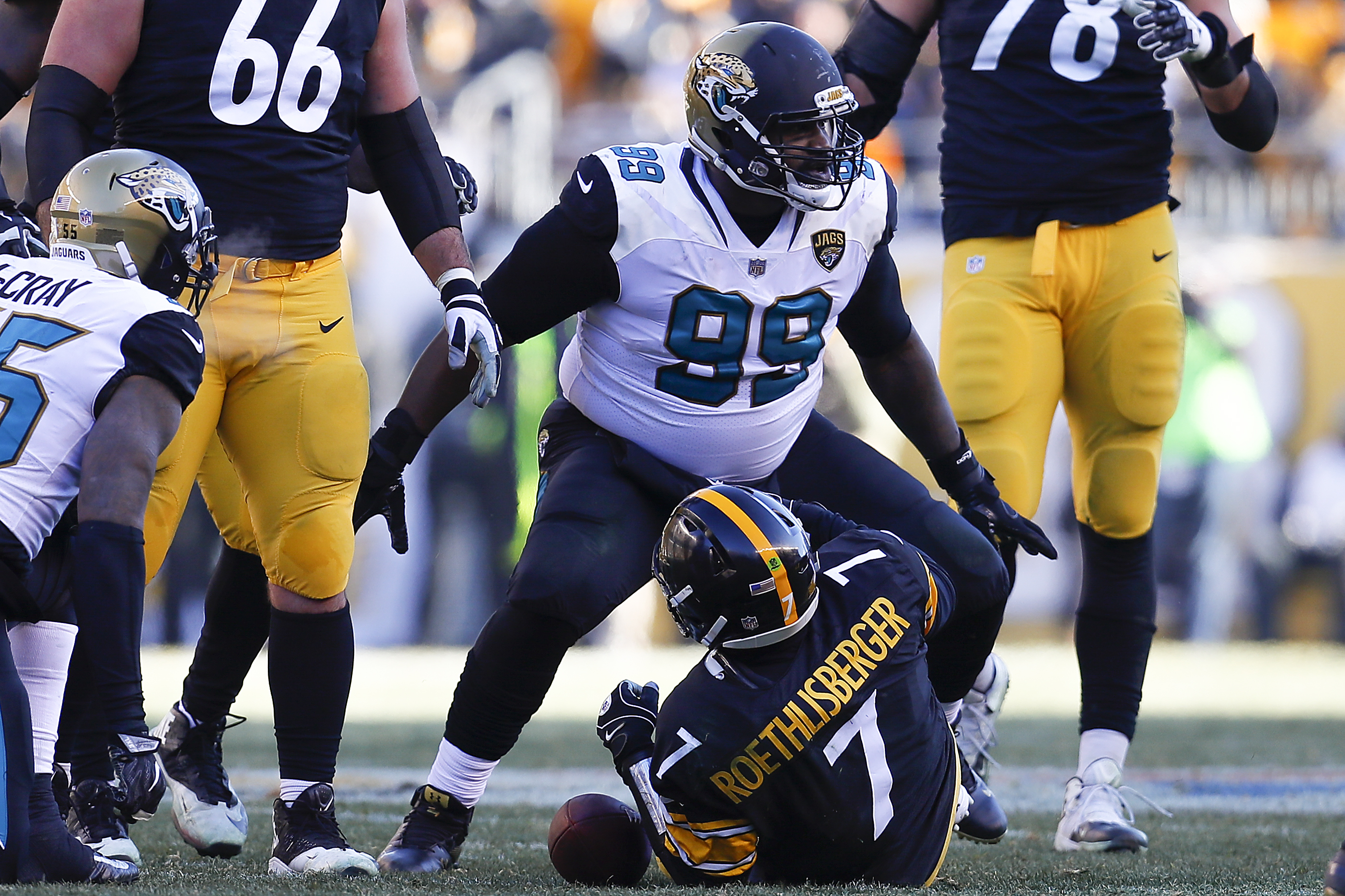 Jacksonville Jaguars Beat Down Pittsburgh Steelers in 30-9 Win