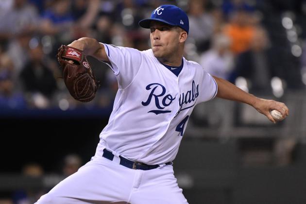 KANSAS CITY, MO - SEPTEMBER 28: Danny Duffy #41 of the Kansas City Royals throws in the first inning against the Detroit Tigers at Kauffman Stadium on September 28, 2017 in Kansas City, Missouri. (Photo by Ed Zurga/Getty Images)