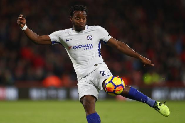 BOURNEMOUTH, ENGLAND - OCTOBER 28:  Michy Batshuayi of Chelsea during the Premier League match between AFC Bournemouth and Chelsea at Vitality Stadium on October 28, 2017 in Bournemouth, England.  (Photo by Michael Steele/Getty Images)