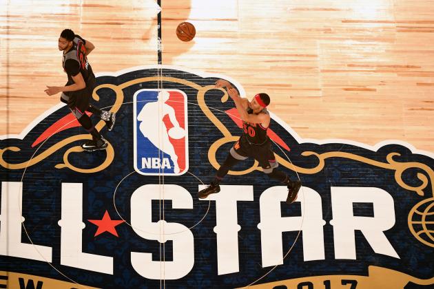 NEW ORLEANS, LA - FEBRUARY 19: Stephen Curry #30 of the Western Conference shoots the ball during the 2017 All-Star Game on February 19, 2017 at the Smoothie King Center in New Orleans, Louisiana. NOTE TO USER: User expressly acknowledges and agrees that, by downloading and or using this Photograph, user is consenting to the terms and conditions of the Getty Images License Agreement. Mandatory Copyright Notice: Copyright 2017 NBAE (Photo by Garrett Ellwood/NBAE via Getty Images)