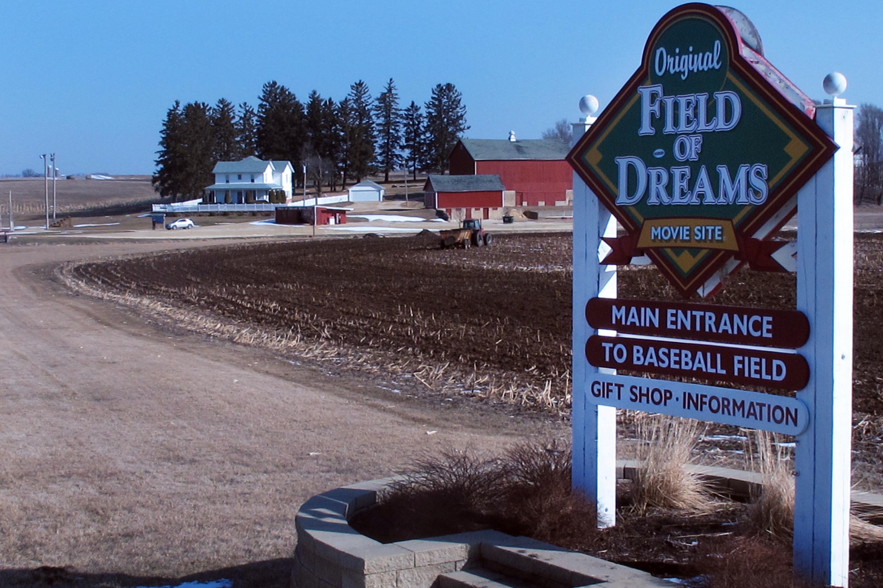 The actual Field of Dreams in Iowa was vandalized and welp, what is wrong  with the world?, This is the Loop