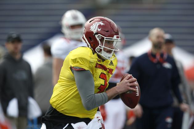 North squad quarterback Luke Falk of Washington State in action during the North teams practice for Saturday's Senior Bowl college football game in Mobile, Ala.,Wednesday, Jan. 24, 2018. (AP Photo/Brynn Anderson)