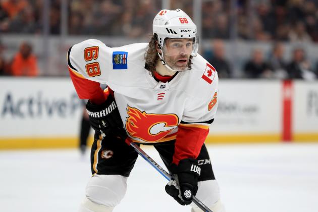 ANAHEIM, CA - DECEMBER 29:  Jaromir Jagr #68 of the Calgary Flames looks on during the second period of a game against the Anaheim Ducks  at Honda Center on December 29, 2017 in Anaheim, California.  (Photo by Sean M. Haffey/Getty Images)