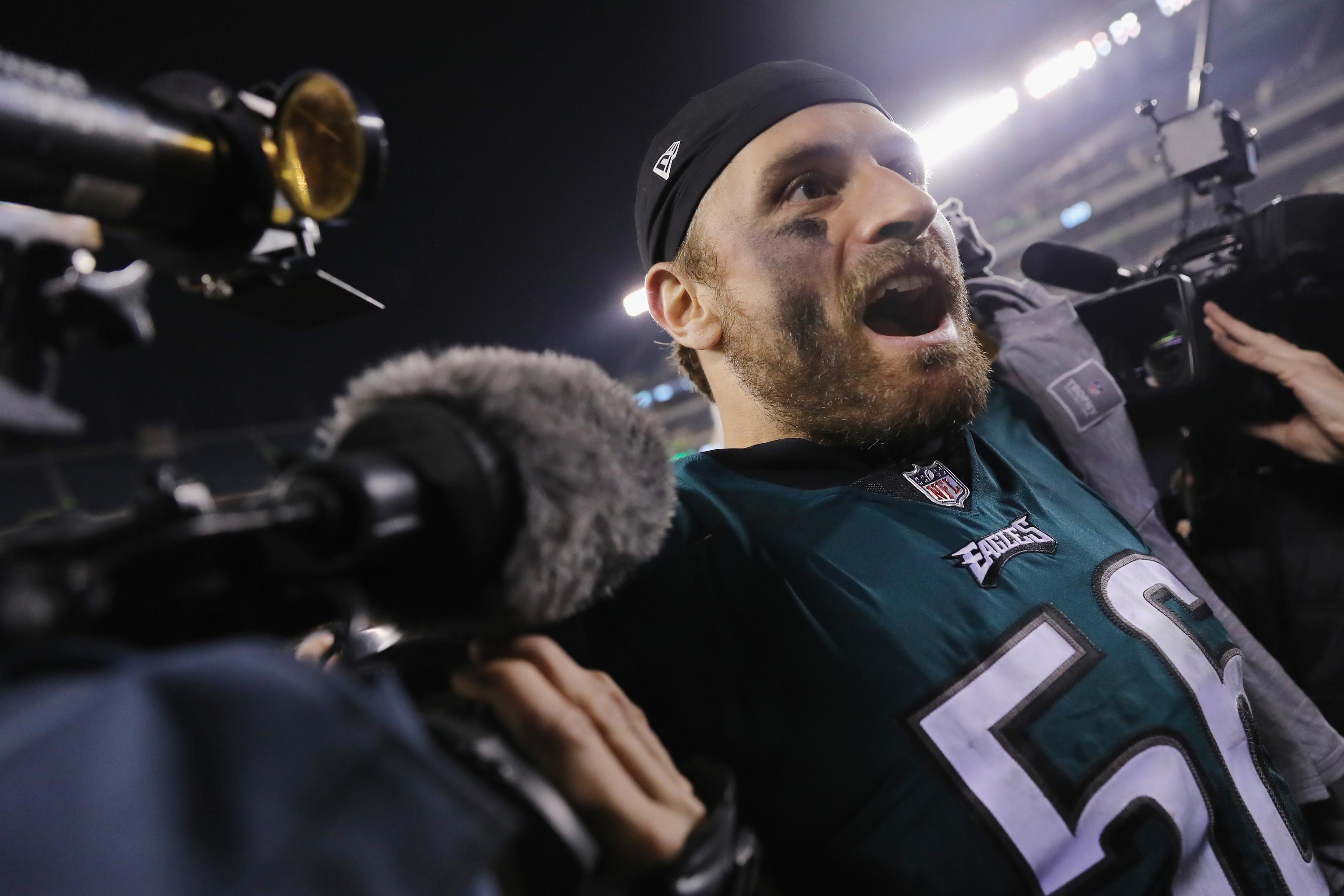 Chris Long criticizes Fox News for 'misrepresenting Christian men' in  Philadelphia Eagles, White House coverage 