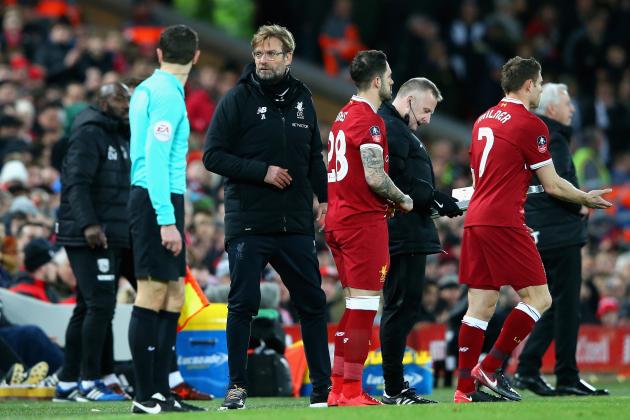 LIVERPOOL, ENGLAND - JANUARY 27:  Jurgen Klopp, Manager of Liverpool makes three subtitutions during The Emirates FA Cup Fourth Round match between Liverpool and West Bromwich Albion at Anfield on January 27, 2018 in Liverpool, England.  (Photo by Alex Livesey/Getty Images)