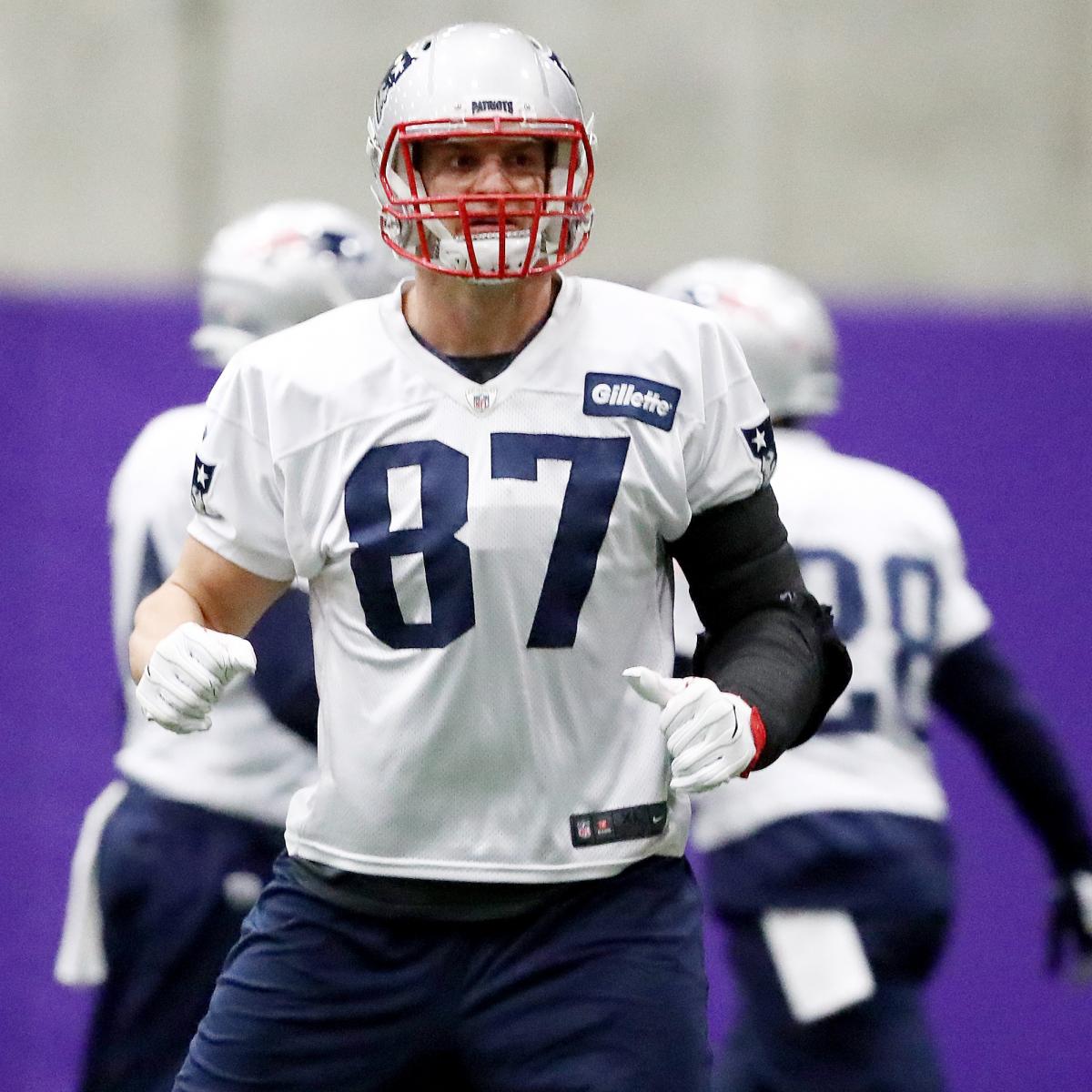 Rob Gronkowski Cleared from Concussion Protocol Ahead of Super Bowl ...