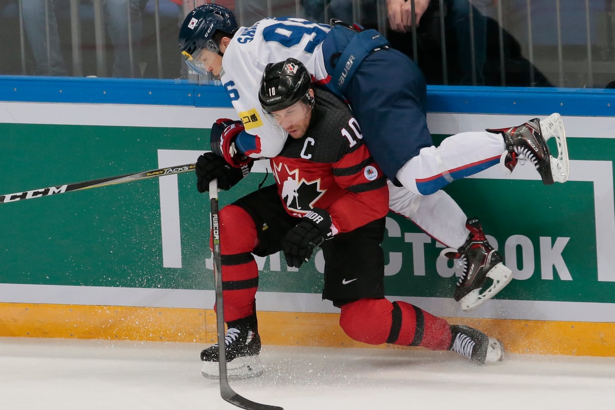 Essay Sample on Hockey as a Part National Identity in Canada | blogger.com