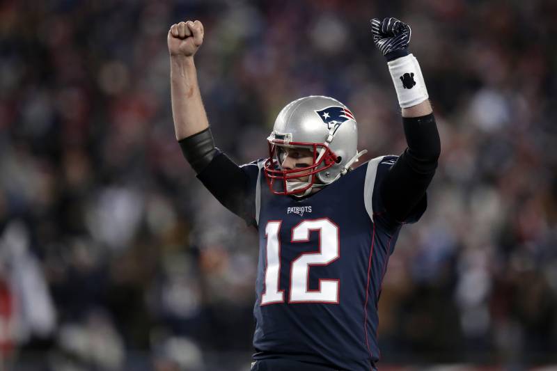 40 Year Old Tom Brady Becomes Oldest Player In Nfl History
