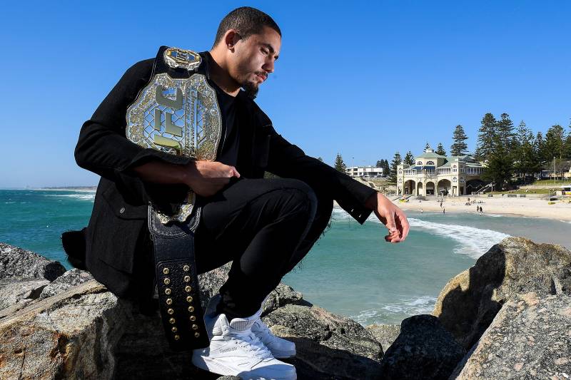 PERTH, AUSTRALIA - OCTOBER 31: Robert Whittaker poses for a photo at Cottesloe Beach after a UFC 221 media opportunity on October 31, 2017 in Perth, Australia. (Photo by Daniel Carson/Getty Images)