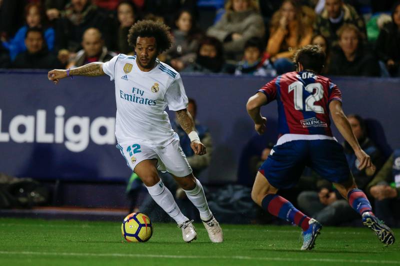 VALENCIA, SPAIN - FEBRUARY 3: (L-R) Marcelo of Real Madrid, Coke of Levante during the La Liga Santander  match between Levante v Real Madrid at the Estadi Ciutat de Valencia on February 3, 2018 in Valencia Spain (Photo by Jeroen Meuwsen/Soccrates/Getty Images)
