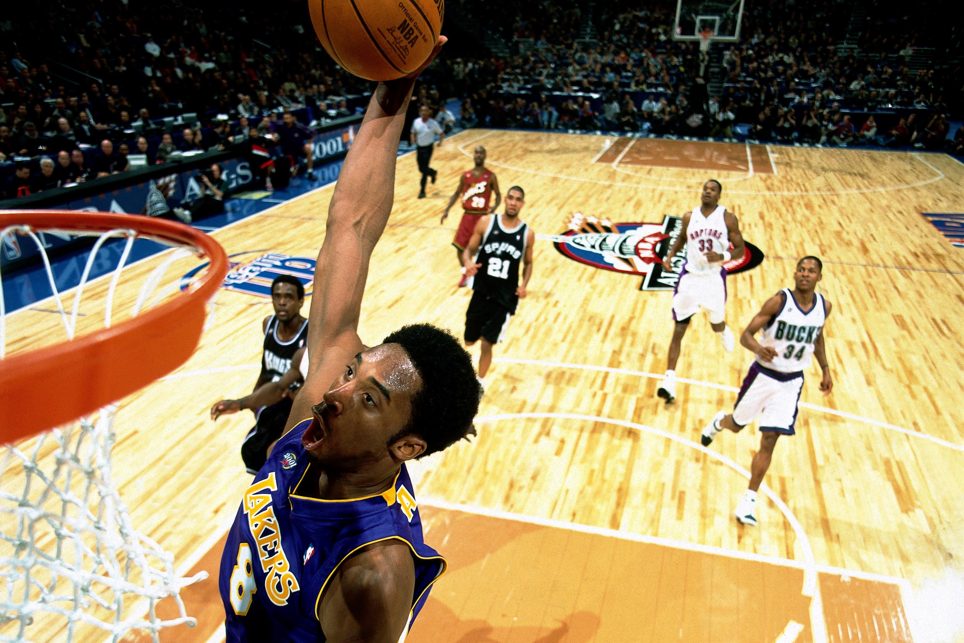Reliving the 5 best Kobe Bryant dunks ever