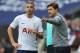 LONDON, ENGLAND - OCTOBER 14: Mauricio Pochettino, Manager of Tottenham Hotspur speaks with Toby Alderweireld during the Premier League match between Tottenham Hotspur and AFC Bournemouth at Wembley Stadium on October 14, 2017 in London, England. (Photo by Richard Heathcote/Getty Images)