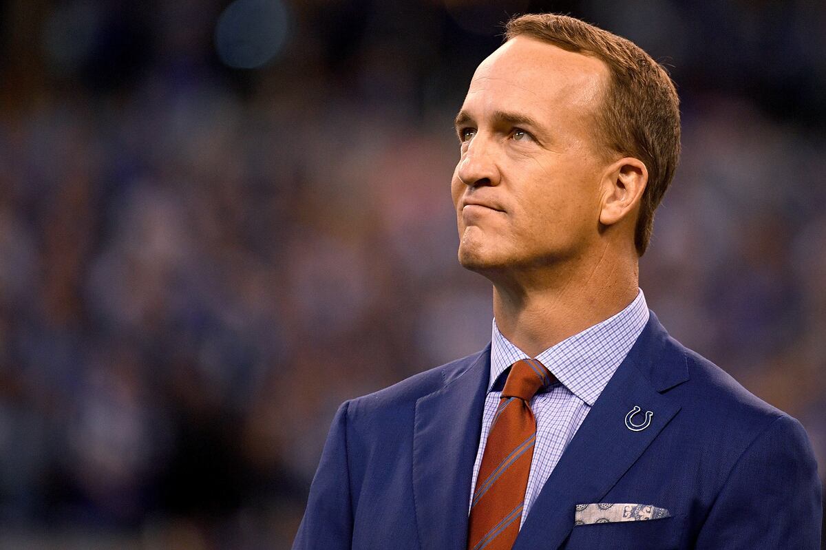 Peyton manning dating history