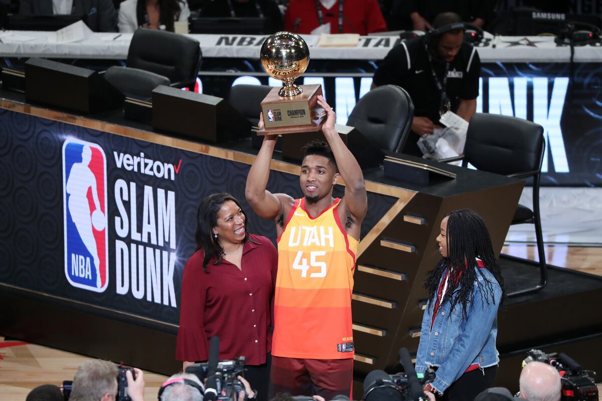 Donovan Mitchell Wins 2018 NBA Slam Dunk Contest: Where ...