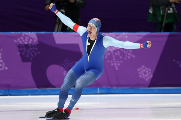 GANGNEUNG, SOUTH KOREA - FEBRUARY 19:  Havard Lorentzen of Norway celebrates setting an Olympic record during the Men's 500m Speed Skating on day 10 of the PyeongChang 2018 Winter Olympic Games at Gangneung Oval on February 19, 2018 in Gangneung, South Korea.  (Photo by Ronald Martinez/Getty Images)