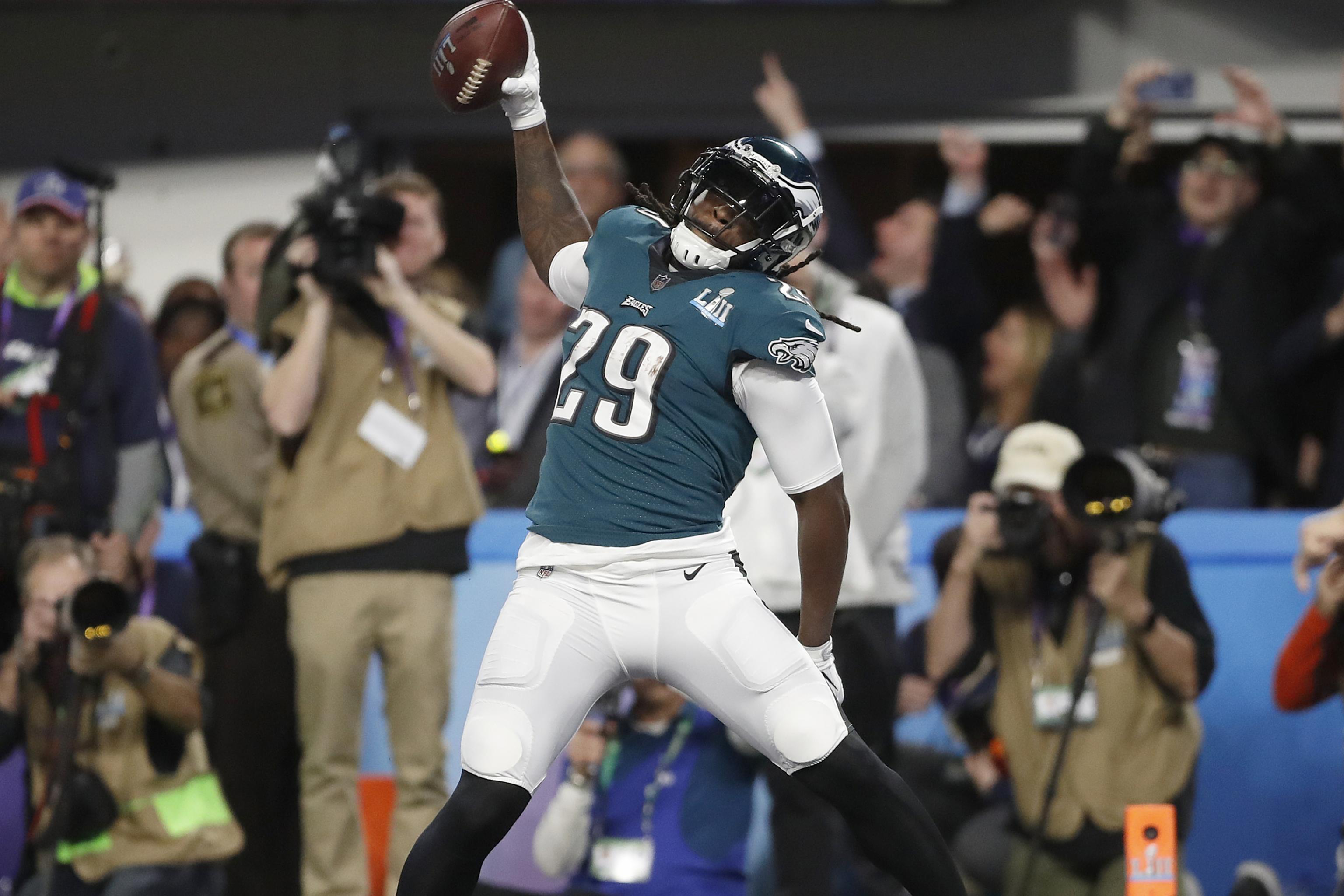 October 23, 2017: Philadelphia Eagles running back LeGarrette Blount (29)  looks on during warm-ups prior to the NFL game between the Washington  Redskins and the Philadelphia Eagles at Lincoln Financial Field in