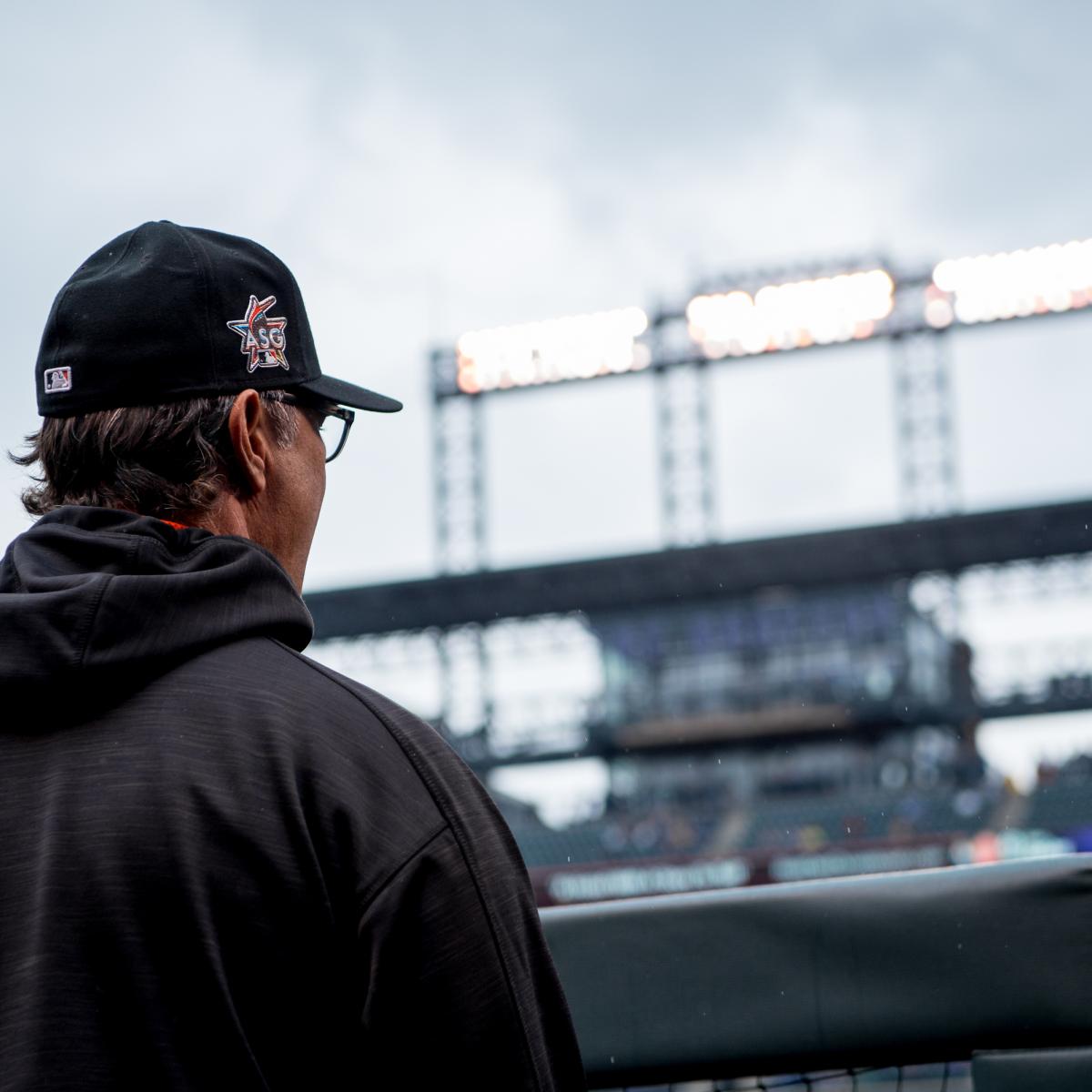 MLB honors school shooting victims with special caps