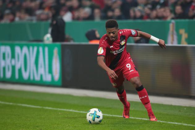 LEVERKUSEN, GERMANY - FEBRUARY 06: Leon Bailey of Leverkusen controls the ball during the DFB Cup match between Bayer Leverkusen and Werder Bremen at BayArena on February 6, 2018 in Leverkusen, Germany. (Photo by TF-Images/TF-Images via Getty Images)
