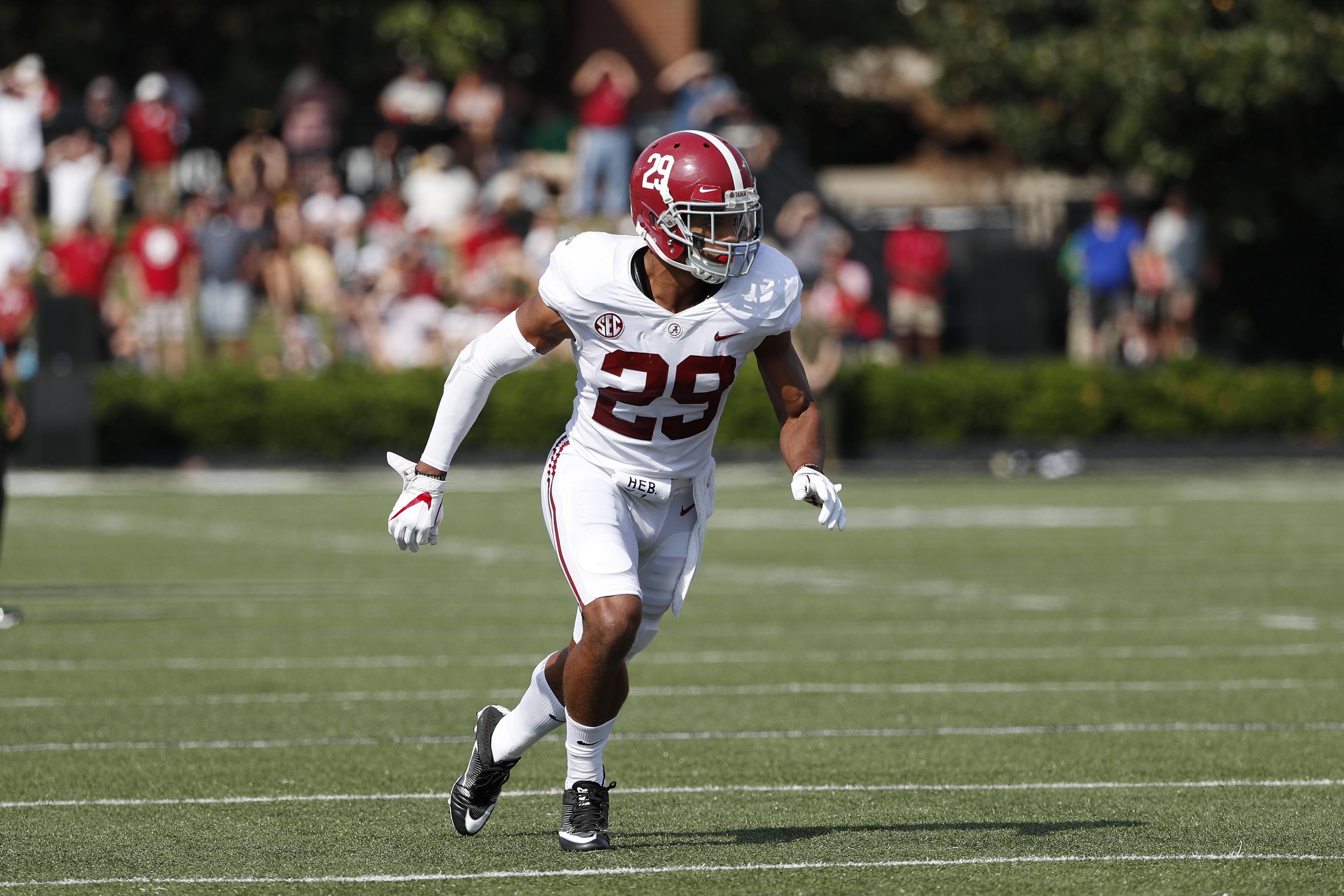 The Miami Dolphins select former Alabama DB Minkah Fitzpatrick 11th overall