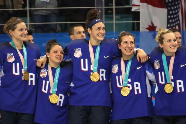 GANGNEUNG, SOUTH KOREA - FEBRUARY 22:  Gold medal winners the United States celebrate after defeating Canada in a shootout in the Women's Gold Medal Game on day thirteen of the PyeongChang 2018 Winter Olympic Games at Gangneung Hockey Centre on February 22, 2018 in Gangneung, South Korea.  (Photo by Bruce Bennett/Getty Images)