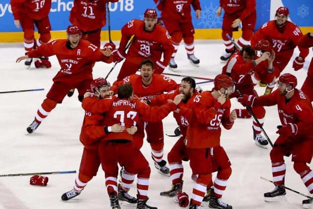 GANGNEUNG, SOUTH KOREA - FEBRUARY 25: Players of Olympic Athlete from Russia celebrate winning the gold medal following the Men's Ice Hockey Gold Medal match between Germany and Olympic Athlete from Russia on day sixteen of the PyeongChang 2018 Winter Olympic Games at Gangneung Hockey Centre on February 25, 2018 in Gangneung, South Korea. (Photo by Jean Catuffe/Getty Images)